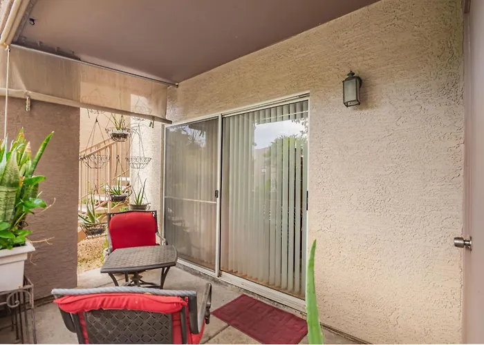 Cordillera Condo: Pools Hot Tubs Racquetball Patio Retreat *