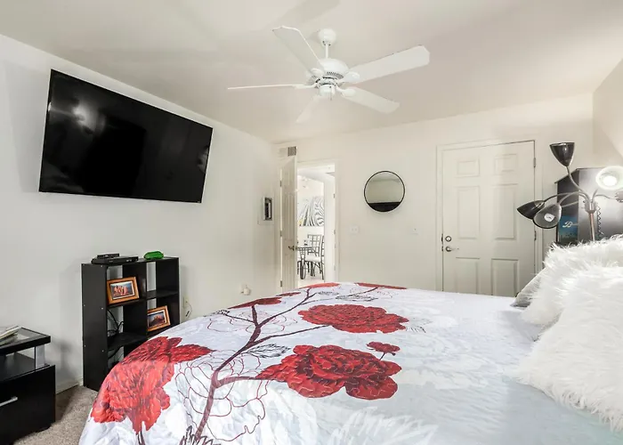 Cordillera Condo: Pools Hot Tubs Racquetball Patio Retreat *