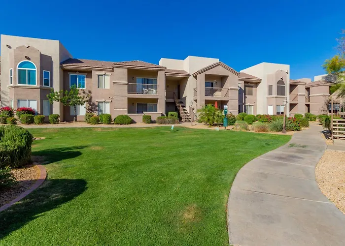 Cordillera Condo: Pools Hot Tubs Racquetball Patio Retreat