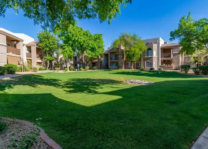 Cordillera Condo: Pools Hot Tubs Racquetball Patio Retreat * Phoenix
